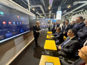 لى هامش مؤتمر هواوي كونكت 2025 في شنغهاي..